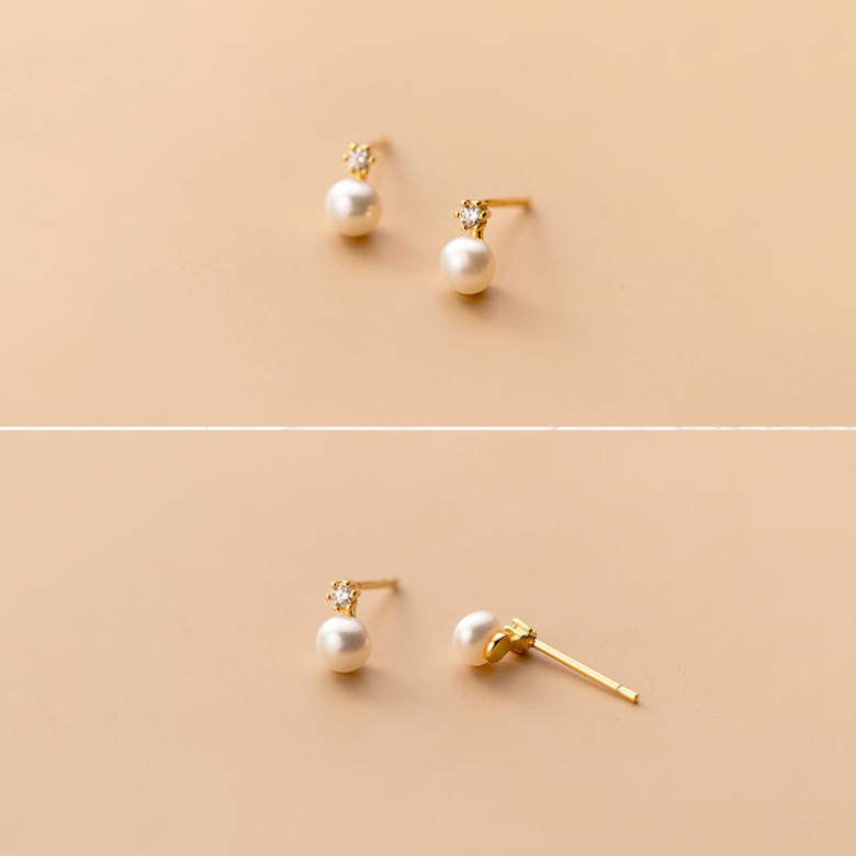 Cute Pearl Earrings